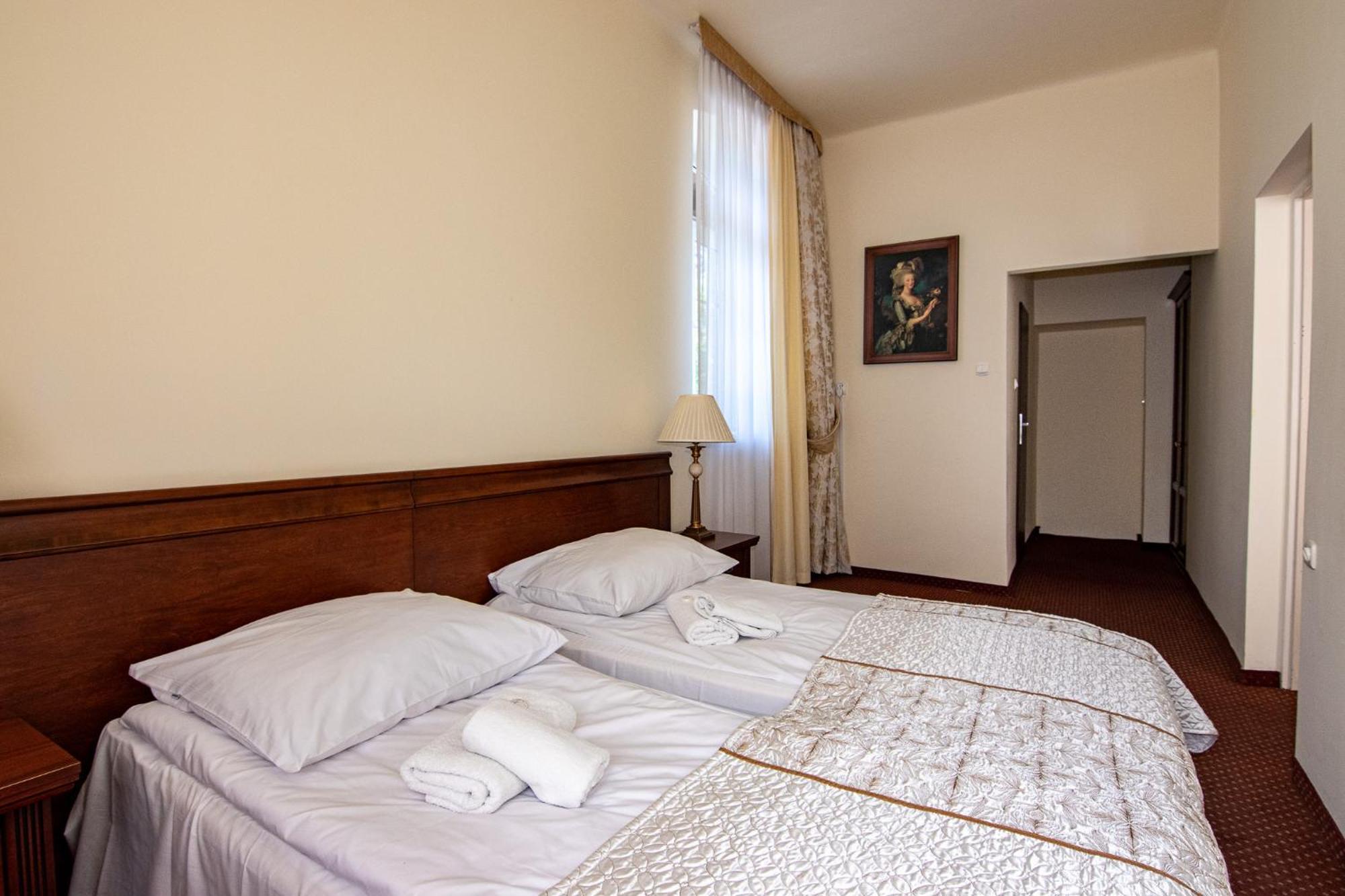 Savoy Bed & Breakfast Spala Exterior photo